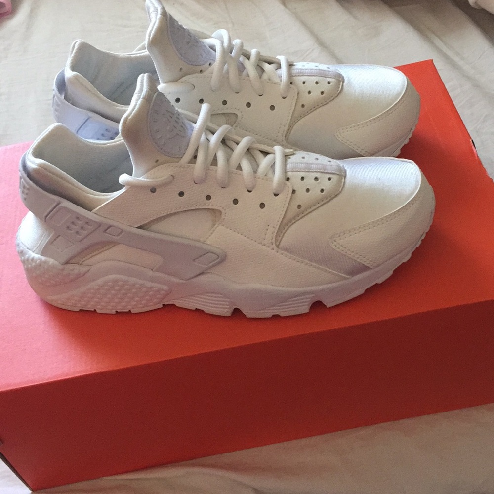 All White Huaraches
